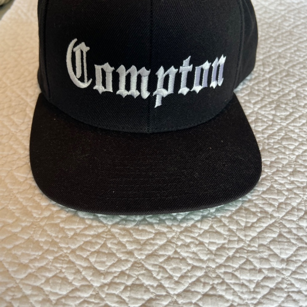 Compton Black Hat